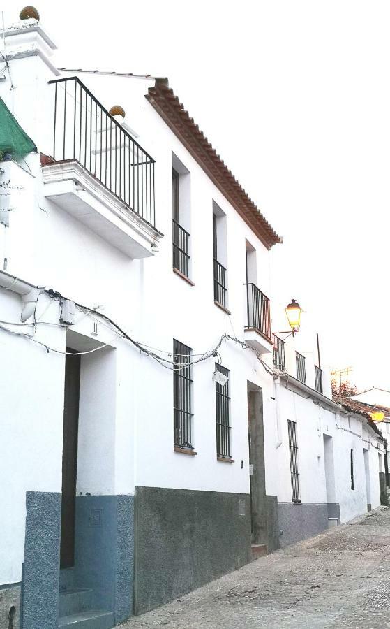 Casa Centenaria Con Encanto Zufre ภายนอก รูปภาพ